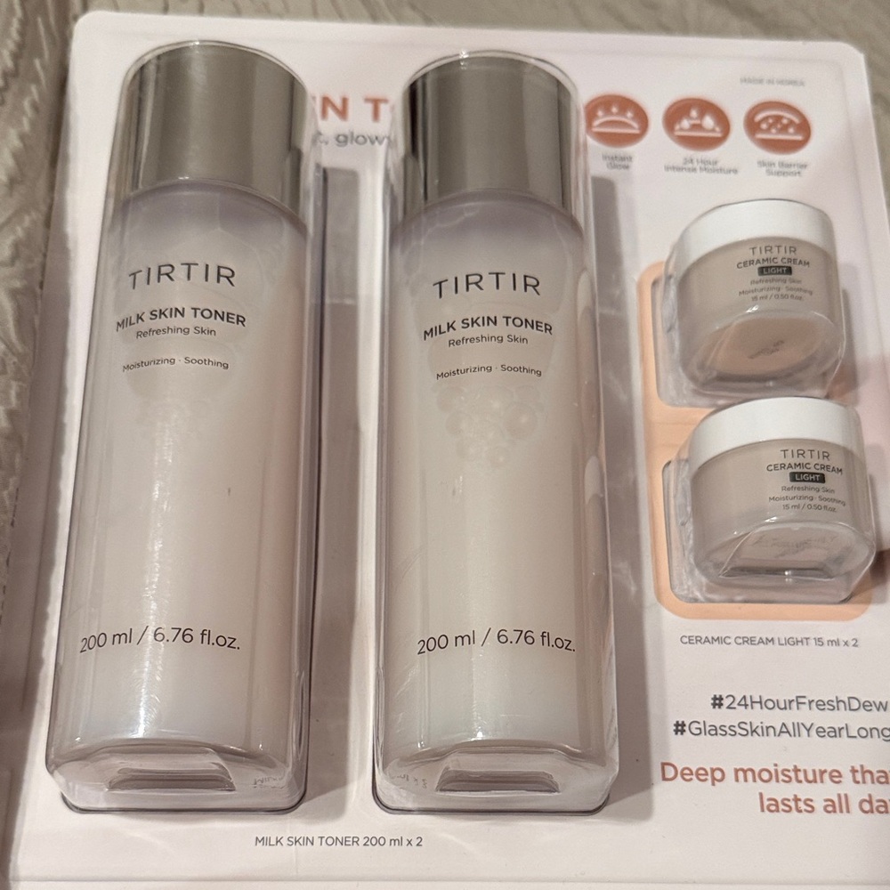 TIRTIR Milk Skin Toner - Refreshing White